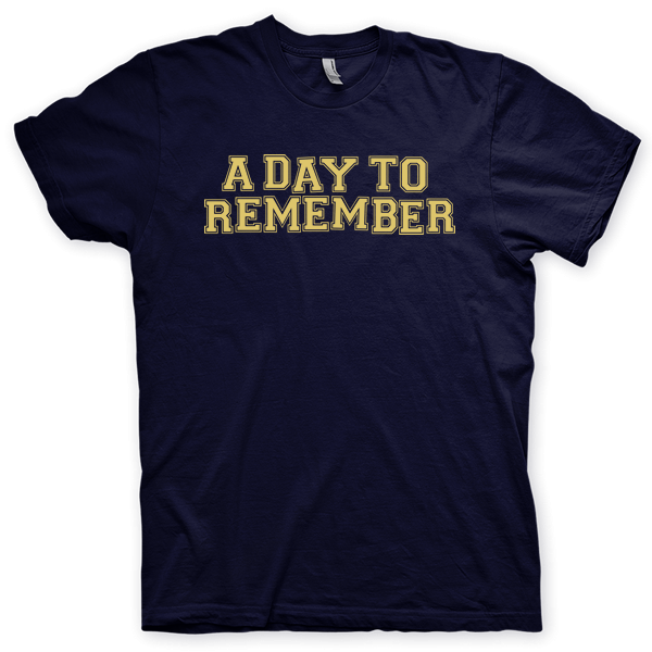 Montagem digital da camiseta preta com estampa azul com arte centralizada da banda A Day To Remember