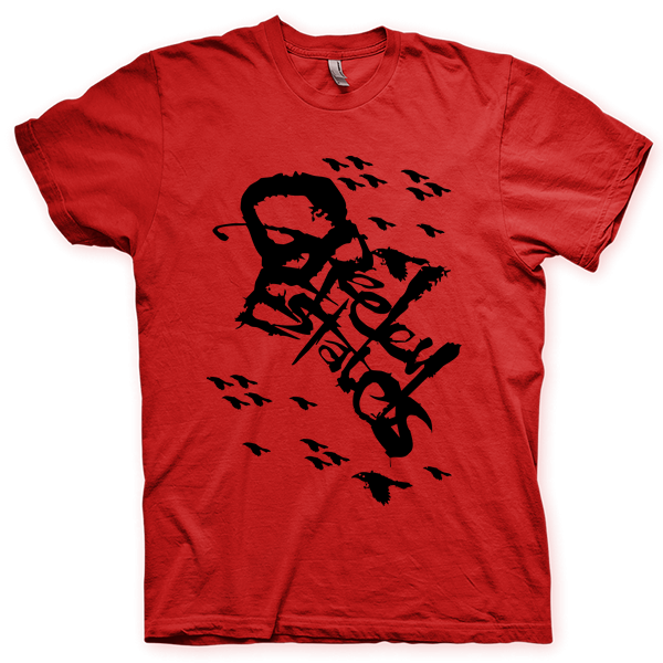 Montagem digital da camiseta preta com estampa azul com arte centralizada da banda Greeley Estates
