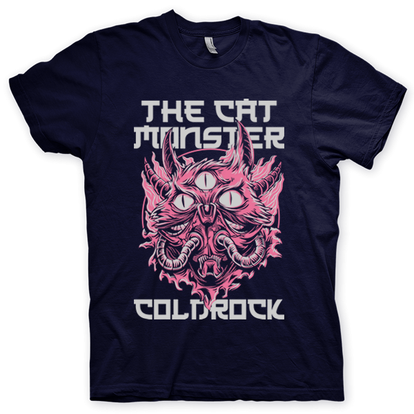 Montagem digital da camiseta preta com estampa azul com arte centralizada da banda Monster Cat Pink