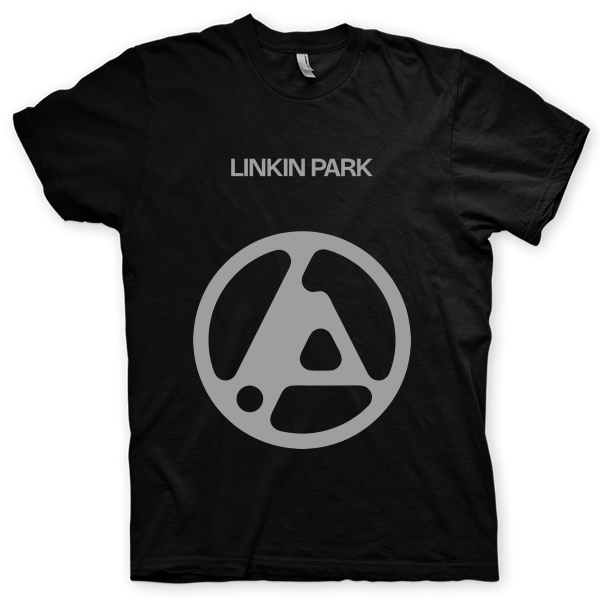 Montagem digital da camiseta preta com estampa azul com arte centralizada da banda Linkin Park, From Zero